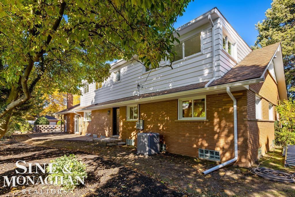 781 Fairford Road Grosse Pointe Woods, MI 48236 - Photo 49 of 57