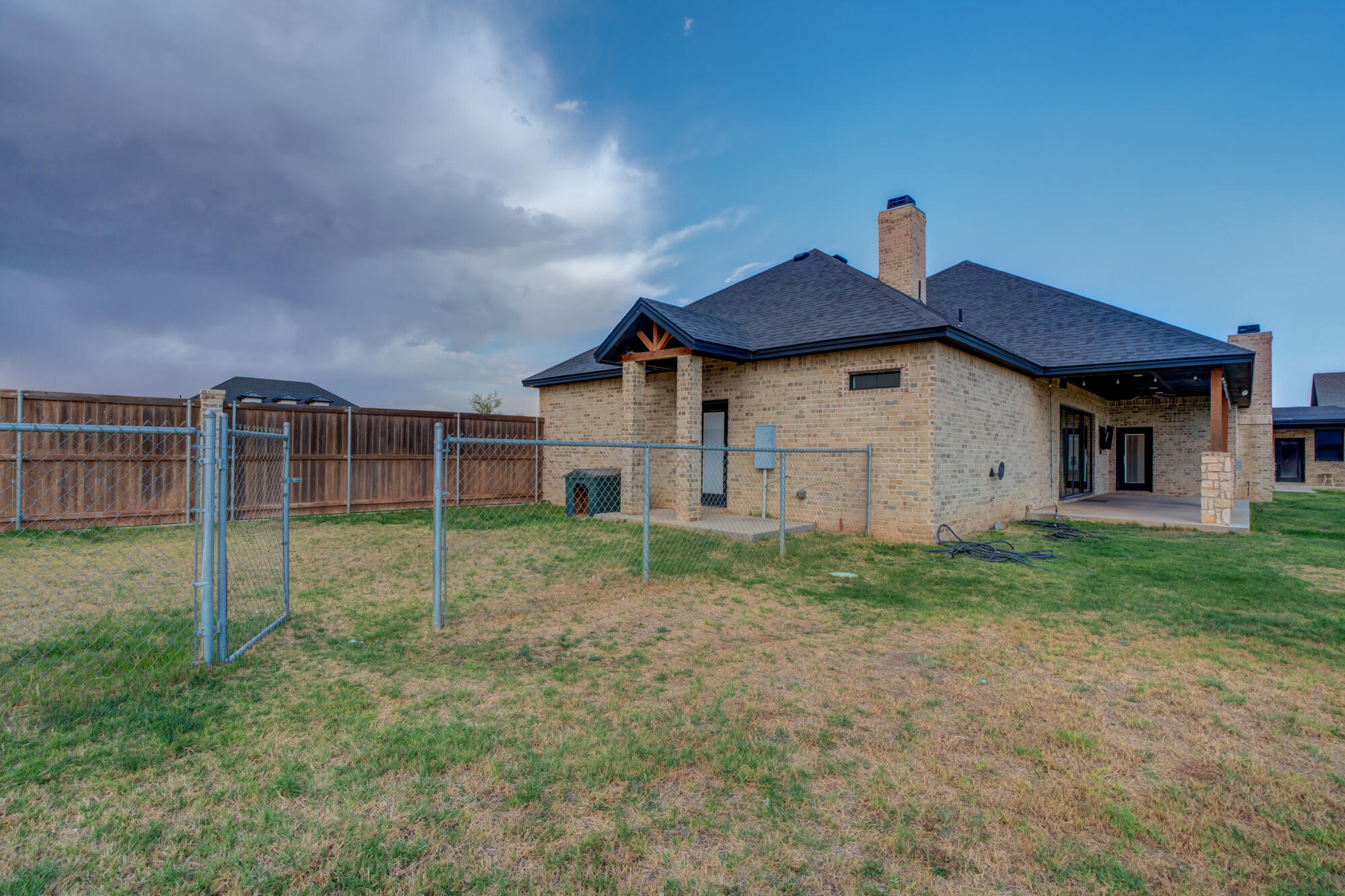 9003 County Road 6875 Lubbock, TX 79407 - Photo 14 of 31 Guest suite with its own entrance