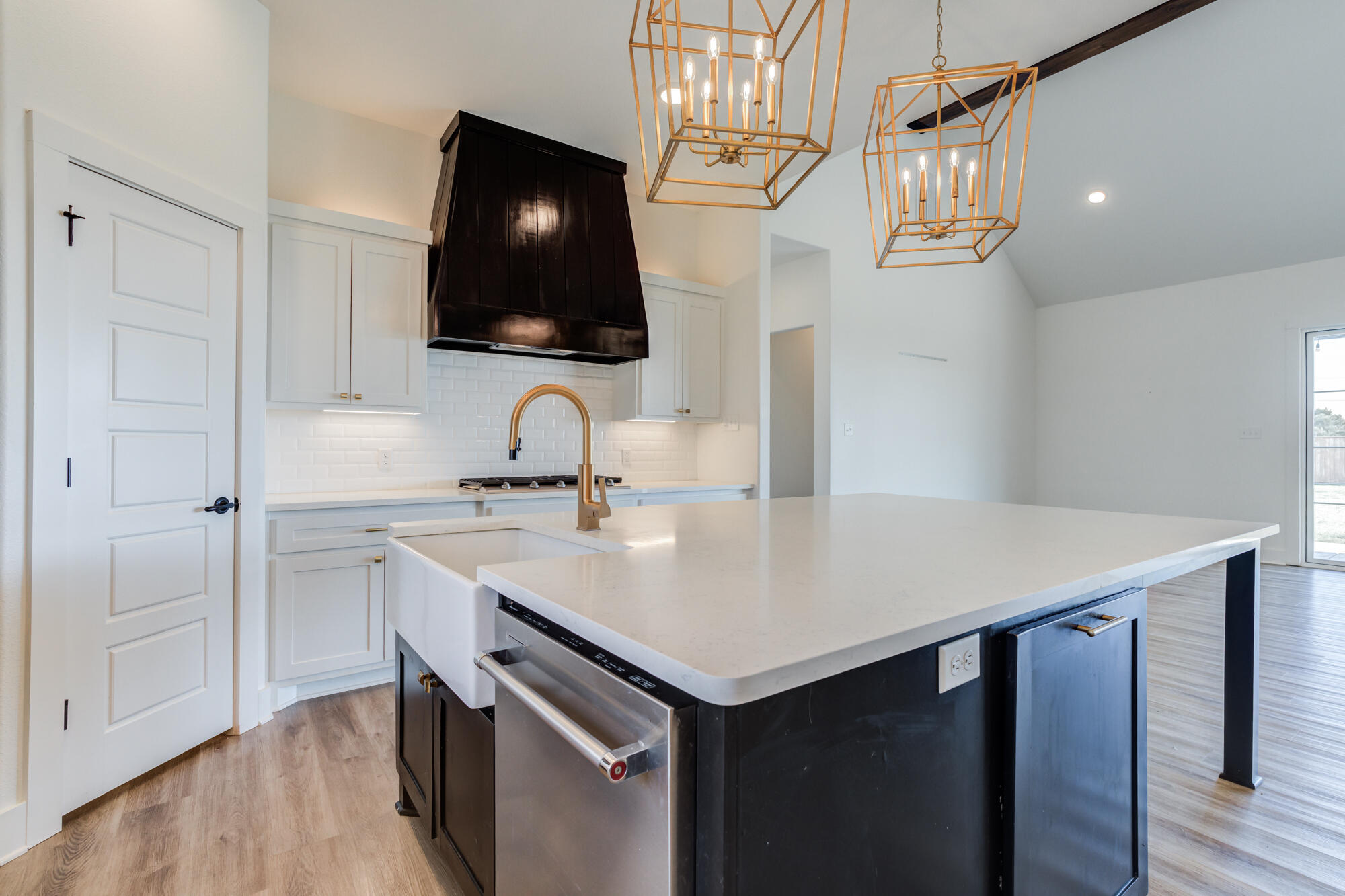 9003 County Road 6875 Lubbock, TX 79407 - Photo 5 of 31 DSC07689_90_91_92_93