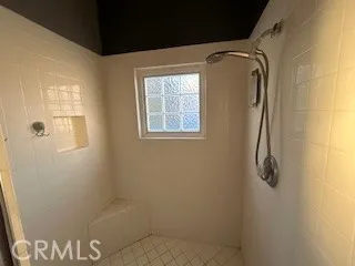 a view of a livingroom with a workspace