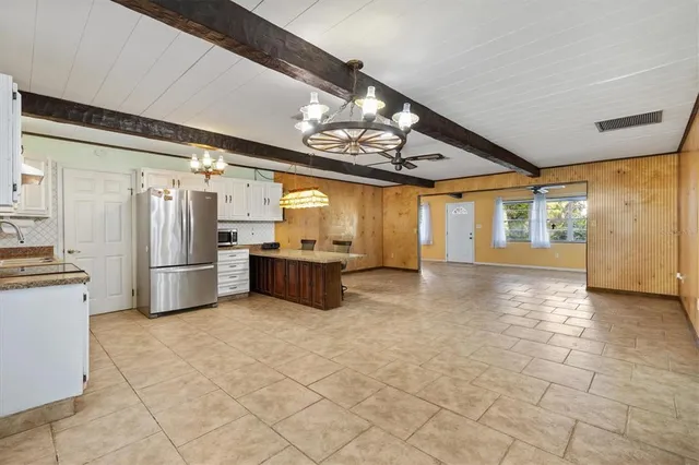 a view of an empty room with window