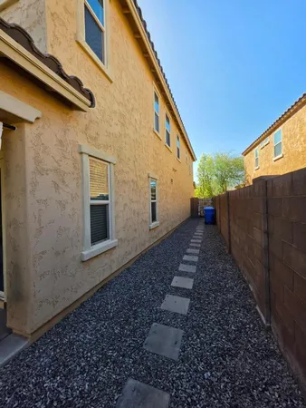 $2,995 | 2756 East Hickory Street, Gilbert, AZ 85298