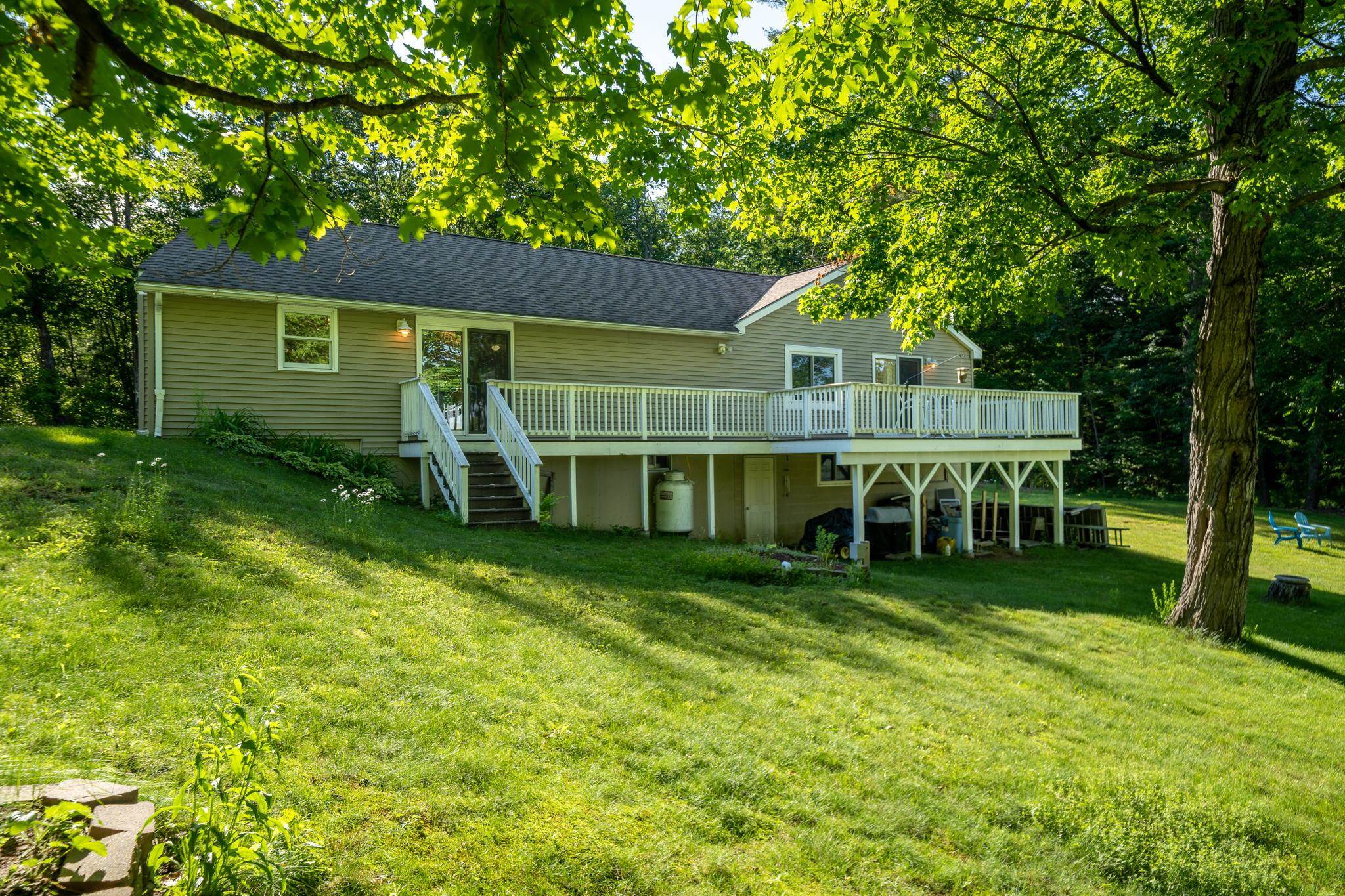 6 Holt Road Deerfield, NH 03037 - Photo 34 of 40