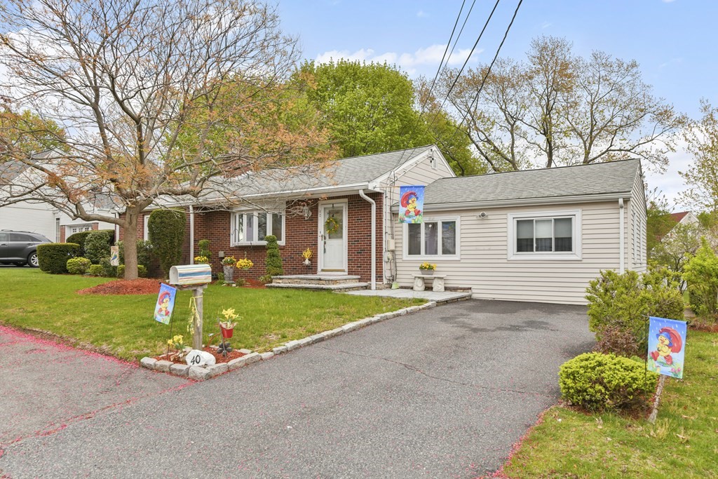 40 Robinwood Road Dedham, MA 02026 - Photo 1 of 34 Gallery Image 1