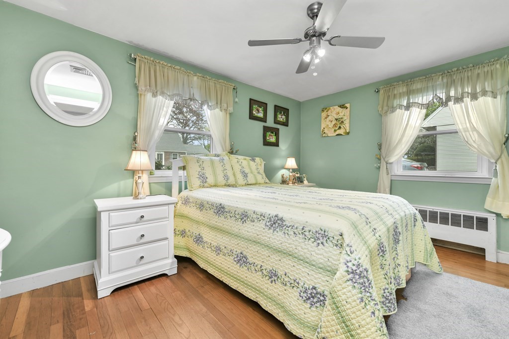 40 Robinwood Road Dedham, MA 02026 - Photo 16 of 34 Gallery Image 16