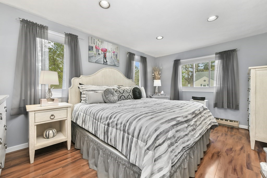 40 Robinwood Road Dedham, MA 02026 - Photo 29 of 34 Gallery Image 29