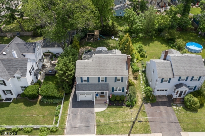 68 North Summit Avenue Chatham, NJ 07928 - Photo 3 of 23