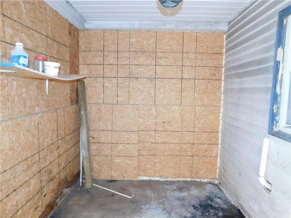 $27,900 | 120 Bailey Avenue, Uniontown, PA 15401