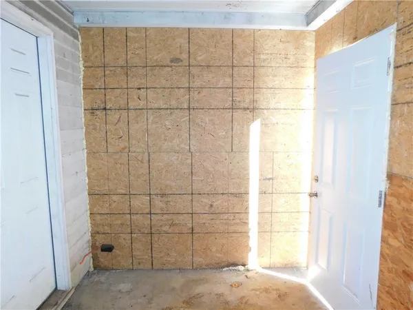 $27,900 | 120 Bailey Avenue, Uniontown, PA 15401