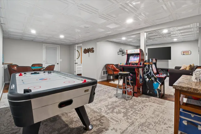 $889,000 | 201 Spruce Drive, Andover, VT 05143