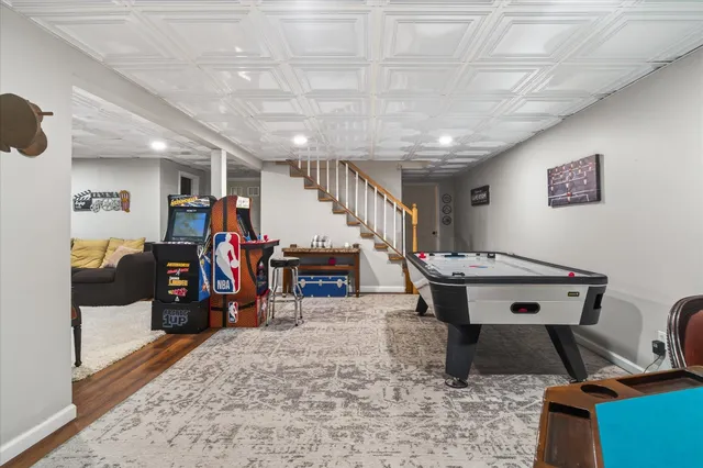 $889,000 | 201 Spruce Drive, Andover, VT 05143