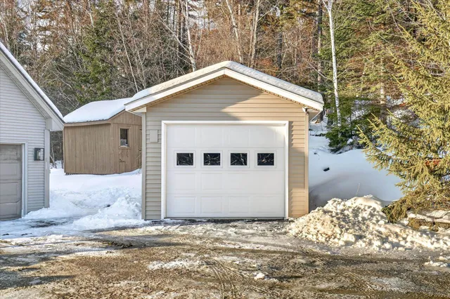 $889,000 | 201 Spruce Drive, Andover, VT 05143