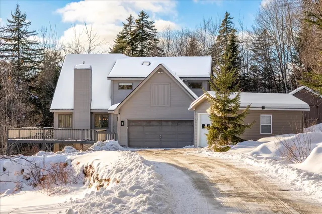$889,000 | 201 Spruce Drive, Andover, VT 05143