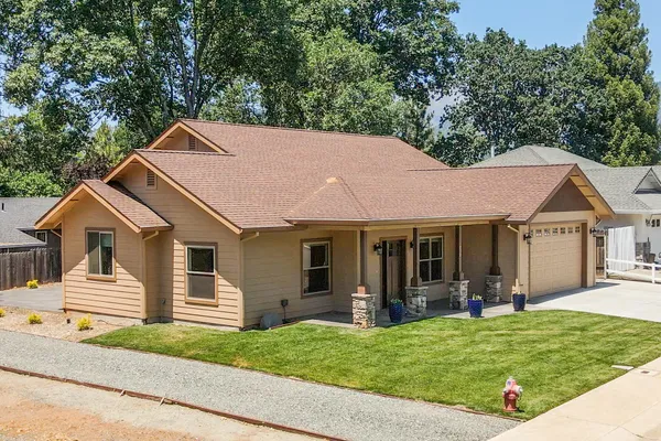 $459,000 | 220 Fairway Drive, Weaverville, CA 96093