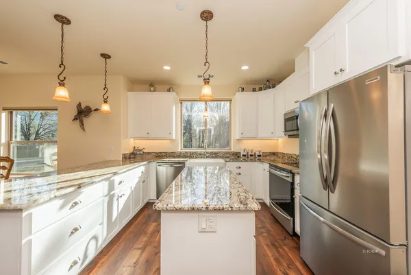 $459,000 | 220 Fairway Drive, Weaverville, CA 96093