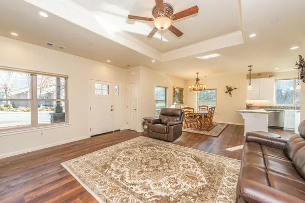$459,000 | 220 Fairway Drive, Weaverville, CA 96093