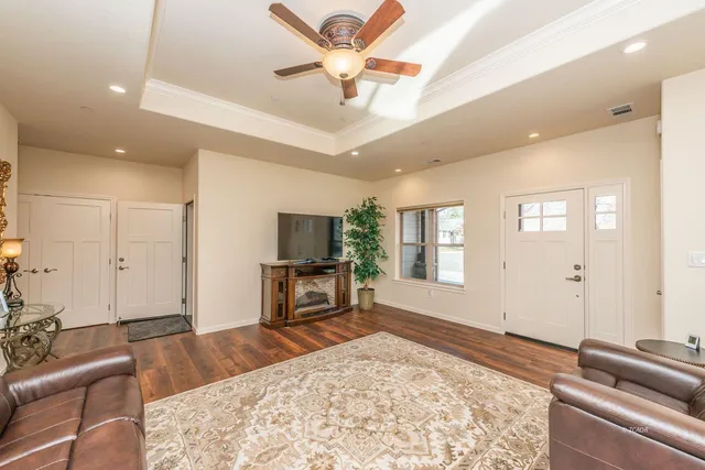 $469,000 | 220 Fairway Drive, Weaverville, CA 96093