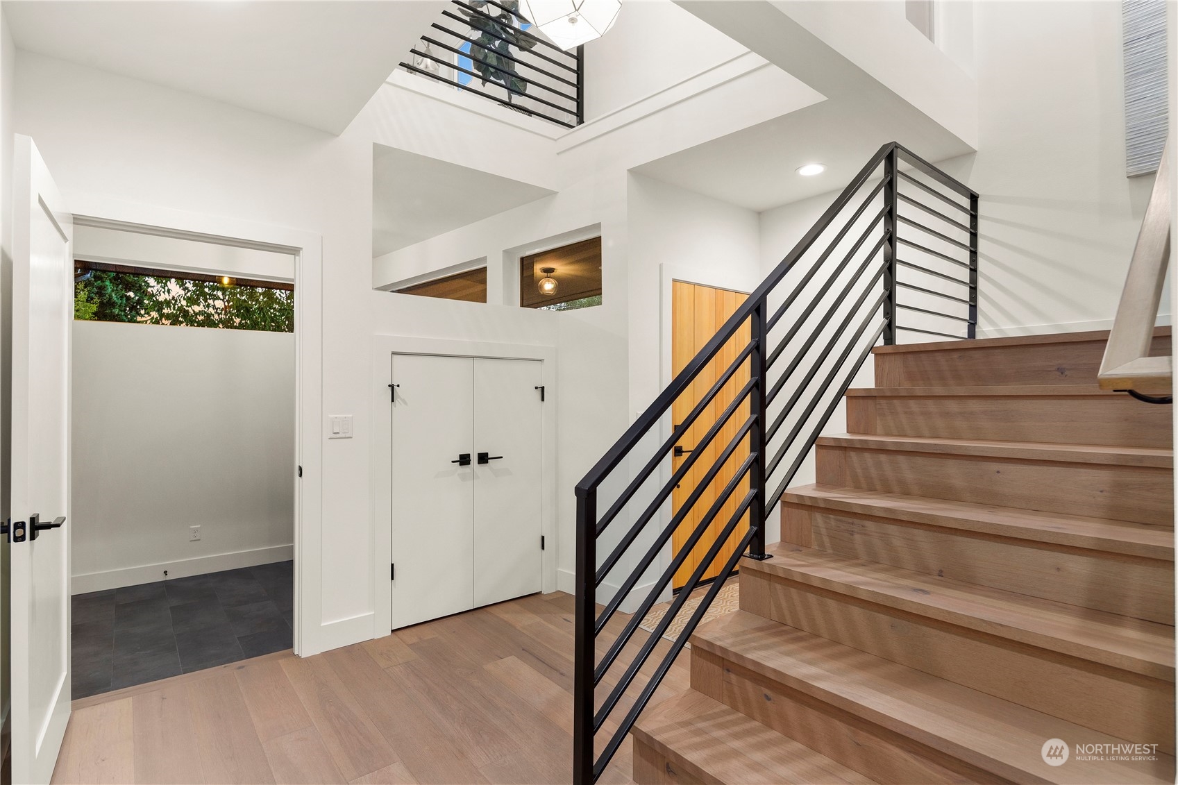 2308 North 38th Street Seattle, WA 98103 - Photo 3 of 40 a view of entryway