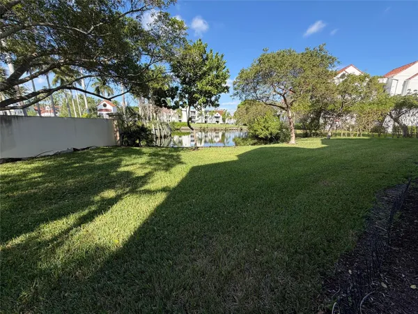 $2,150 | 2731 Ocean Club Boulevard, Unit 107, Hollywood, FL 33019