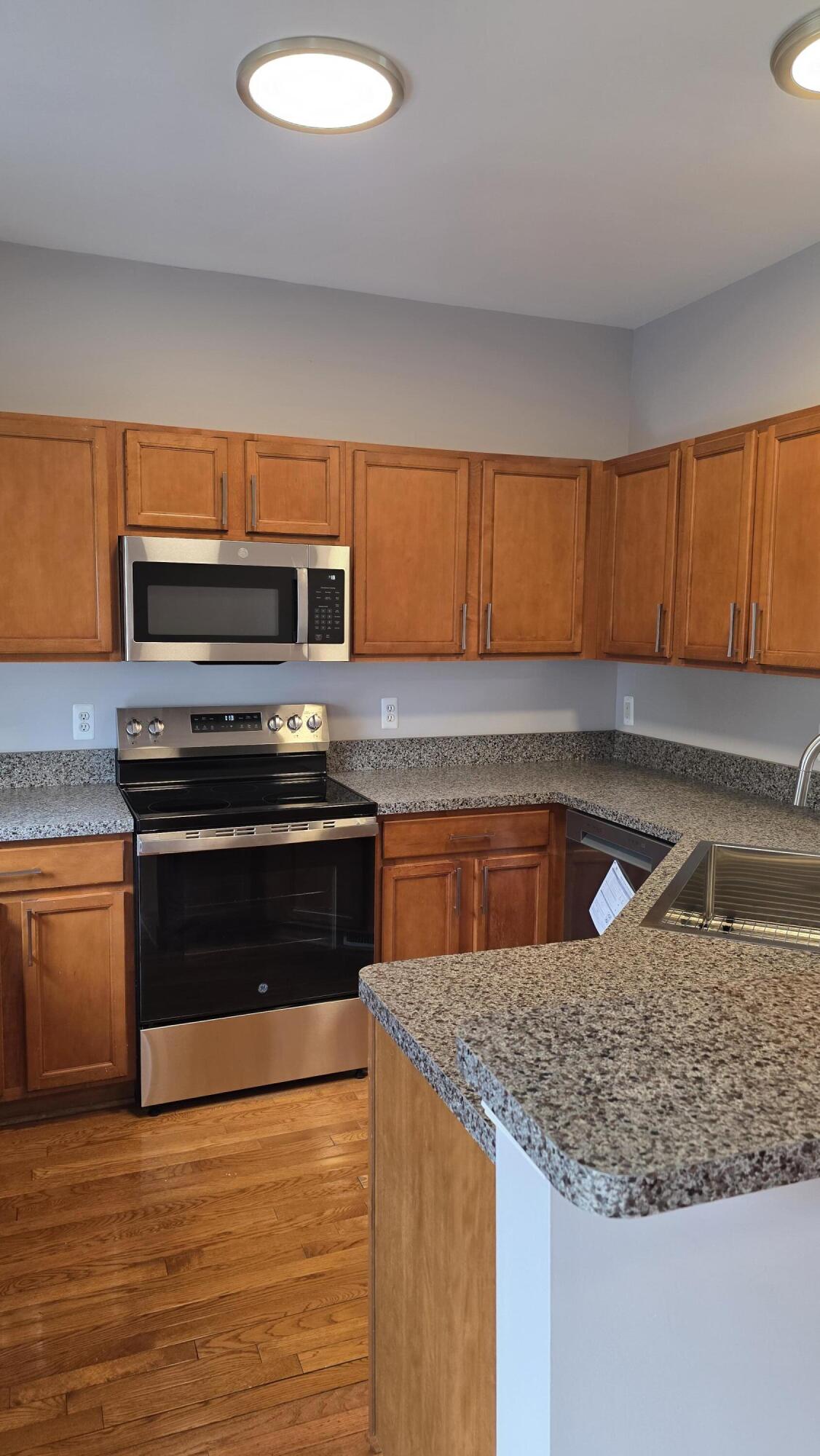 1563 Cass Lake Road Keego Harbor, MI 48320 - Photo 3 of 23 new appliances