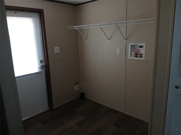 $1,875 | 8717 Fm 1115, Unit C, Flatonia, TX 78941