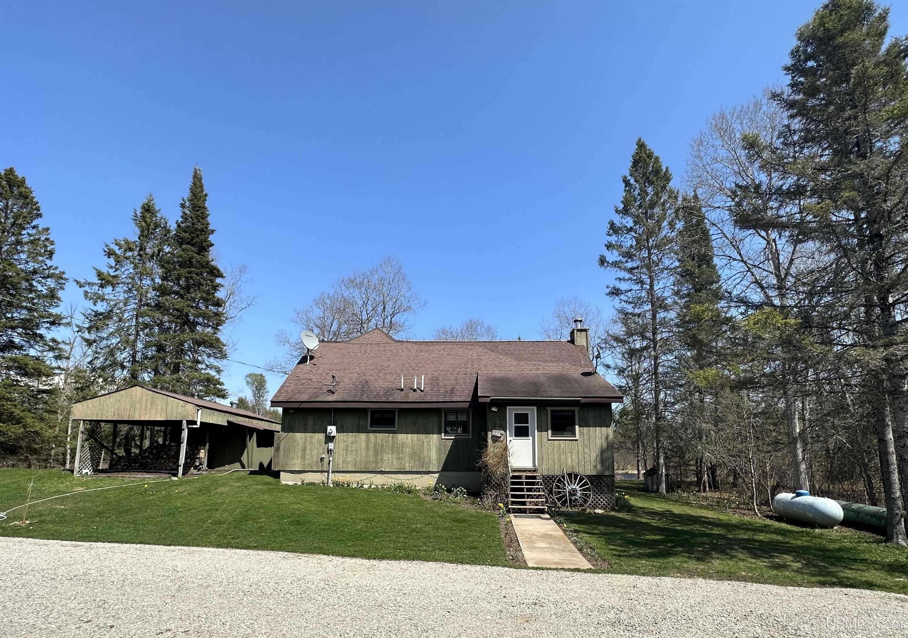 9510 32 Road Rapid River, MI 49878 - Photo 38 of 49 Gallery Image 38