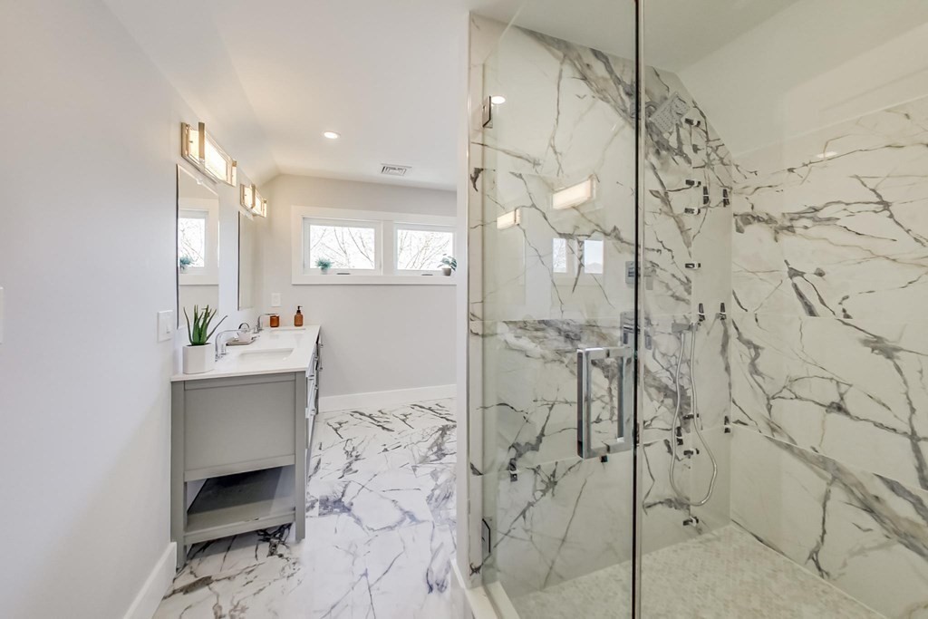 39 Appleton Street, Unit 39 Arlington, MA 02476 - Photo 17 of 31