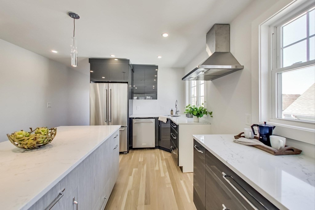 39 Appleton Street, Unit 39 Arlington, MA 02476 - Photo 8 of 31