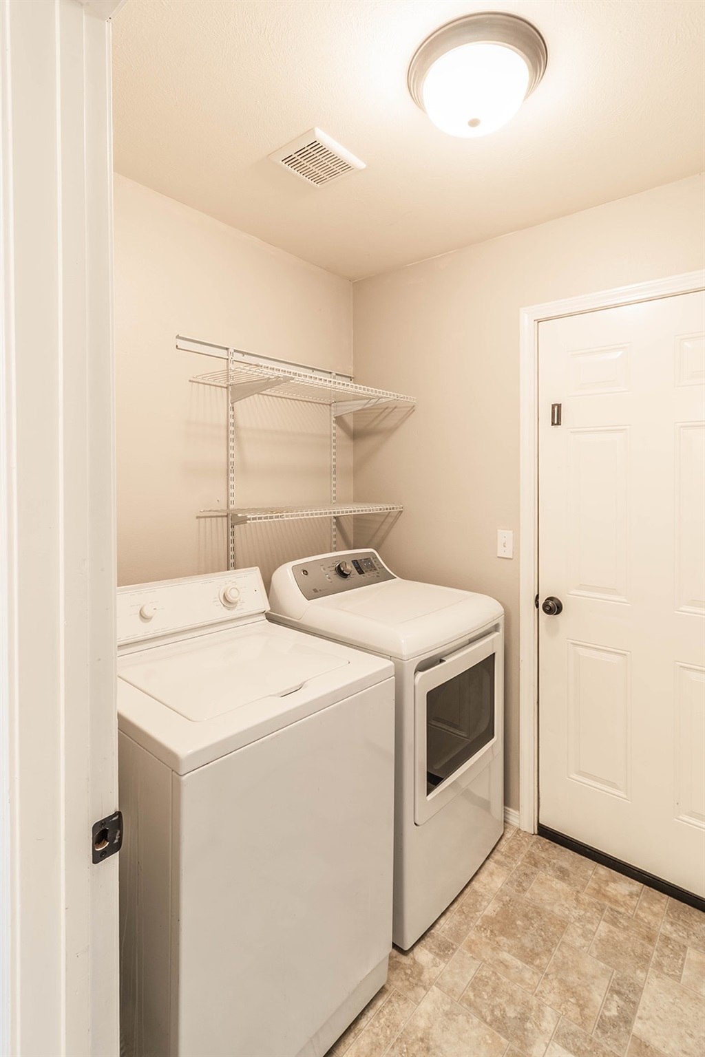 705 East Silver Pine Road Colbert, WA 99005 - Photo 9 of 34