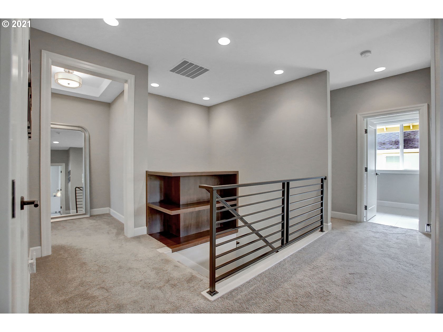 18958 Bryant Road Lake Oswego, OR 97034 - Photo 17 of 32 Gallery Image 17