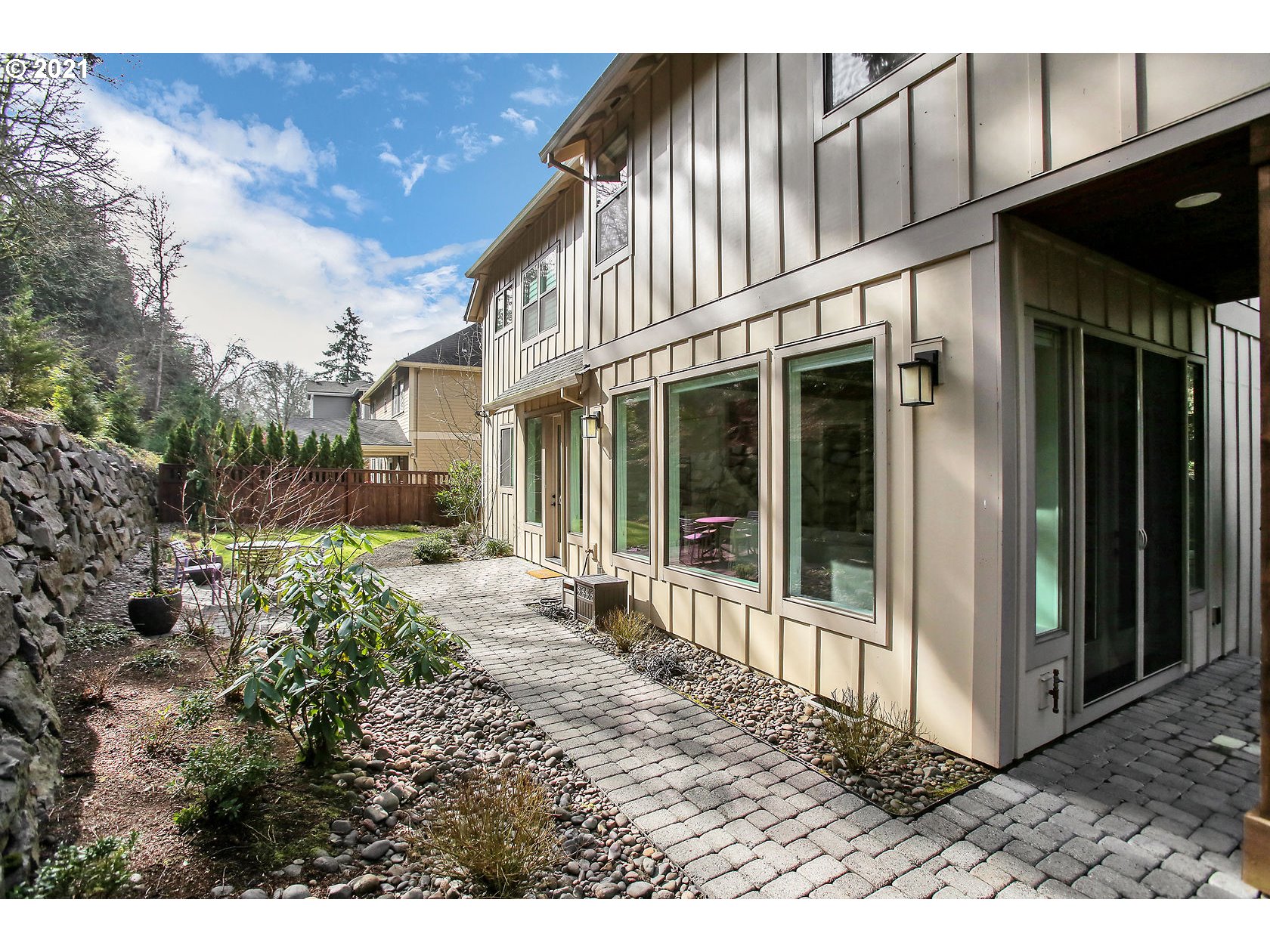 18958 Bryant Road Lake Oswego, OR 97034 - Photo 31 of 32 Gallery Image 31