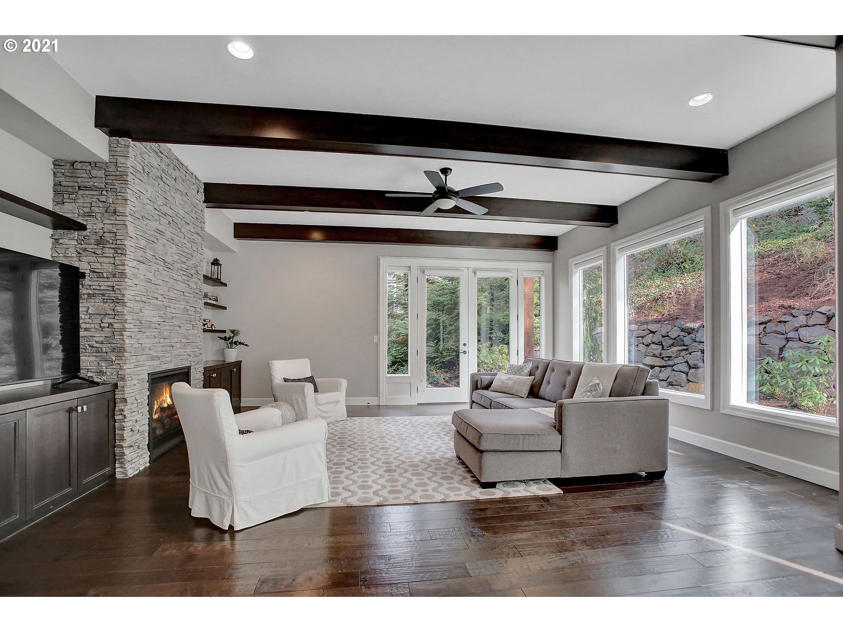 18958 Bryant Road Lake Oswego, OR 97034 - Photo 10 of 32 Gallery Image 10