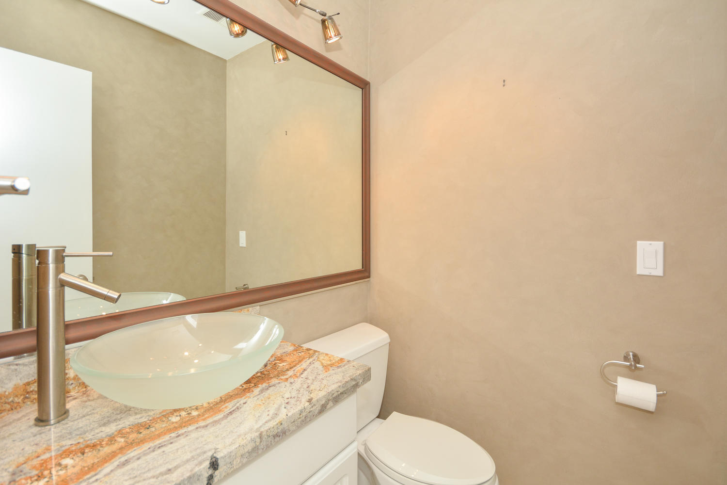 200 North Country Club Boulevard Boca Raton, FL 33487 - Photo 23 of 27 a bathroom with a granite countertop bathtub and a toilet