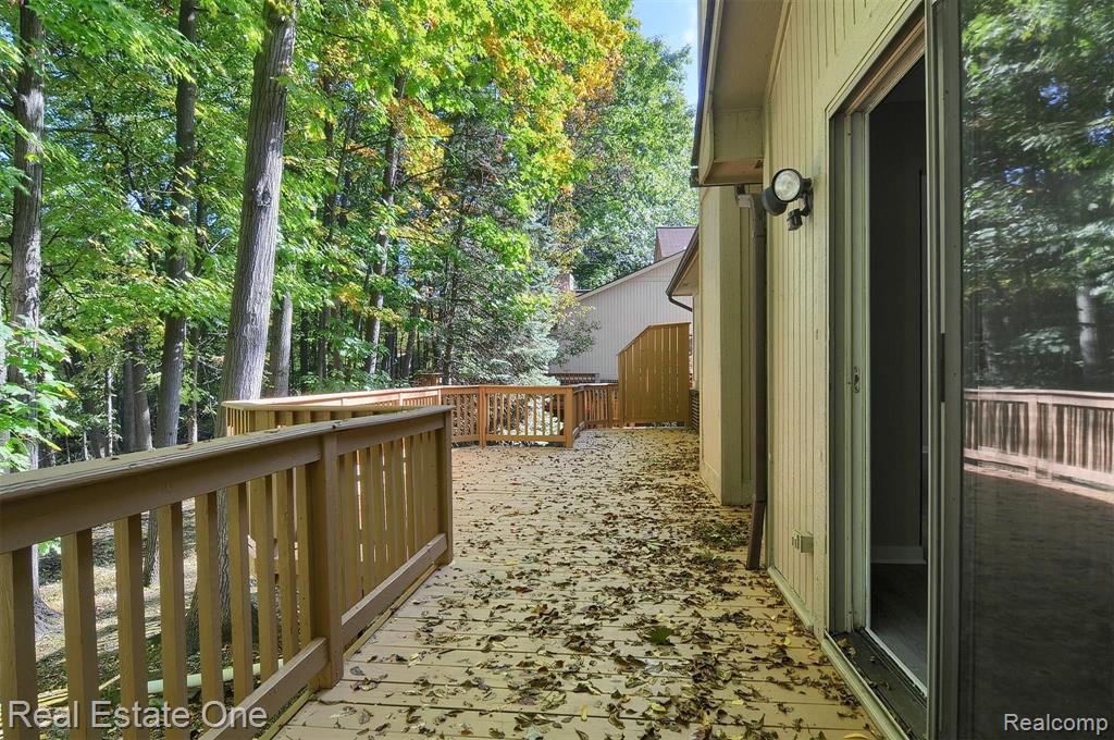 6140 Spring Vale Road, Unit 94 West Bloomfield, MI 48322 - Photo 35 of 37 Gallery Image 35