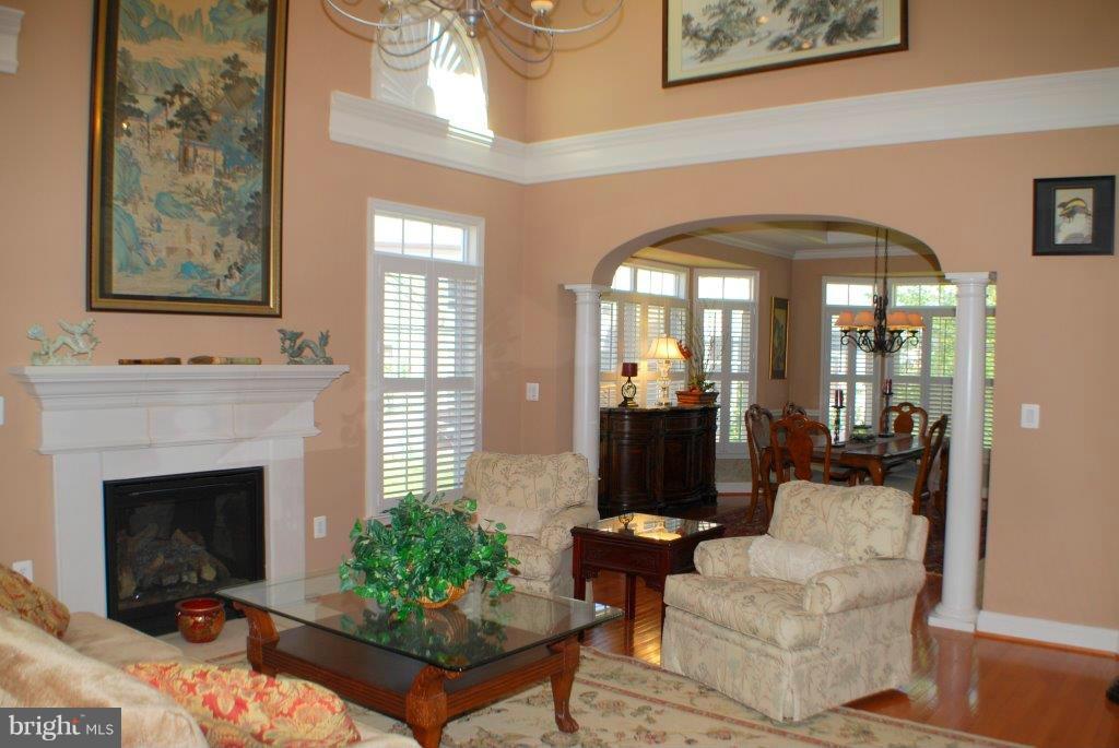 2426 Mill Race Road Frederick, MD 21701 - Photo 5 of 30 Living Room