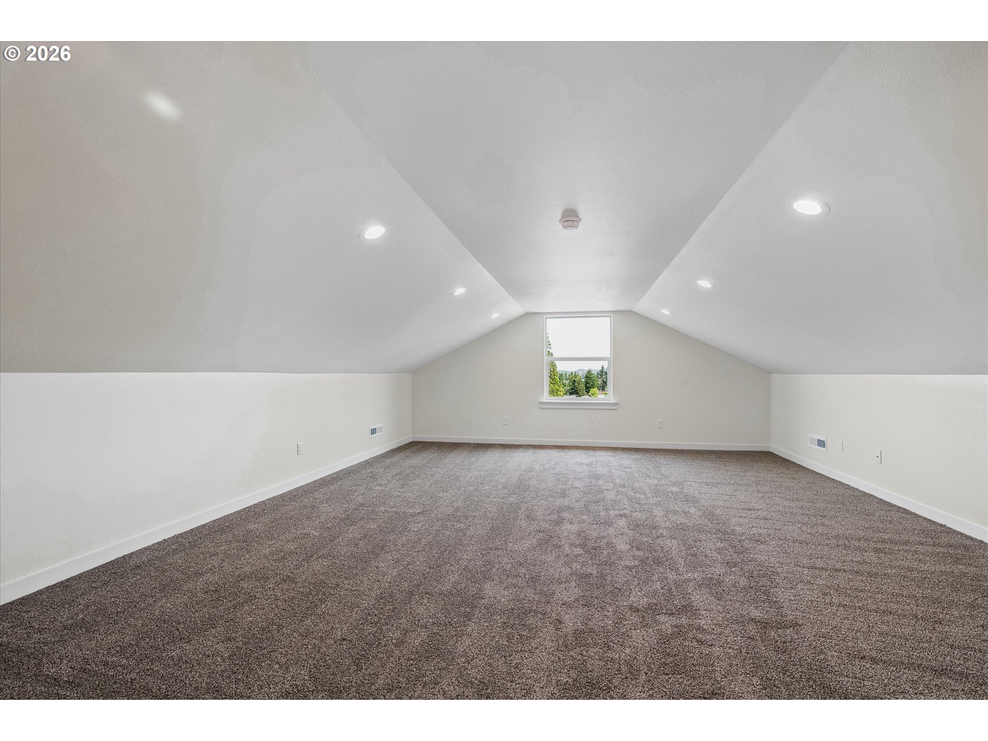 763 Boulder Loop Creswell, OR 97426 - Photo 25 of 30 Bonus Room