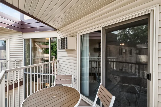 $97,500 | 3153 Old Highway 8, Unit 304, Roseville, MN 55418