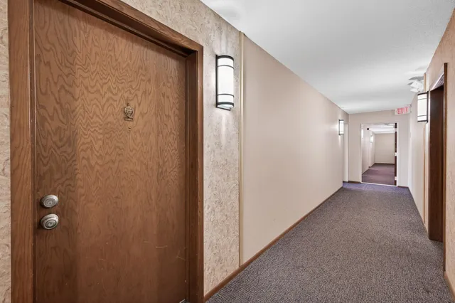 $97,500 | 3153 Old Highway 8, Unit 304, Roseville, MN 55418