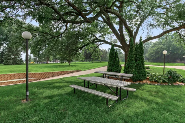 $97,500 | 3153 Old Highway 8, Unit 304, Roseville, MN 55418