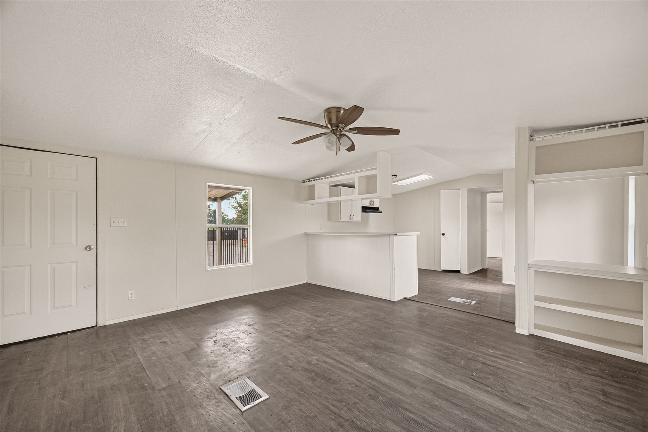 12911 Unison Road Houston, TX 77044 - Photo 8 of 43
