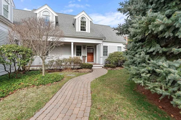 $1,600,000 | 25 Davis Brook Drive, Unit 25, Natick, MA 01760