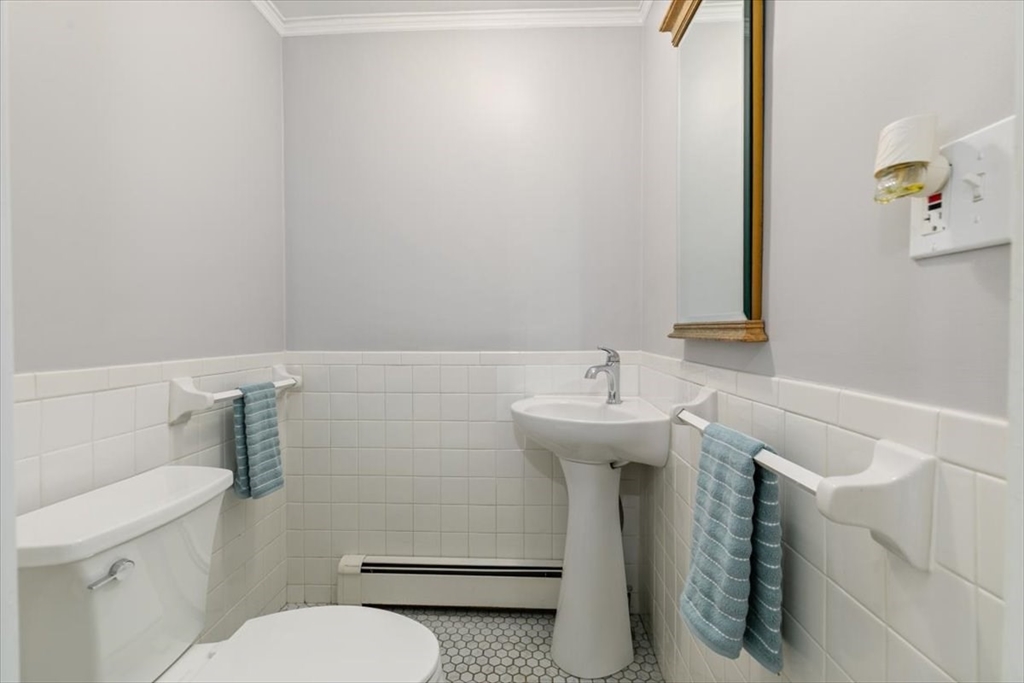 593 Prospect Street Methuen, MA 01844 - Photo 16 of 42