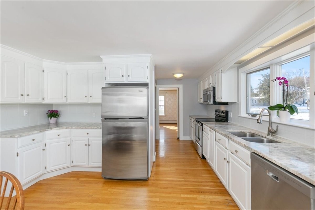 593 Prospect Street Methuen, MA 01844 - Photo 18 of 42