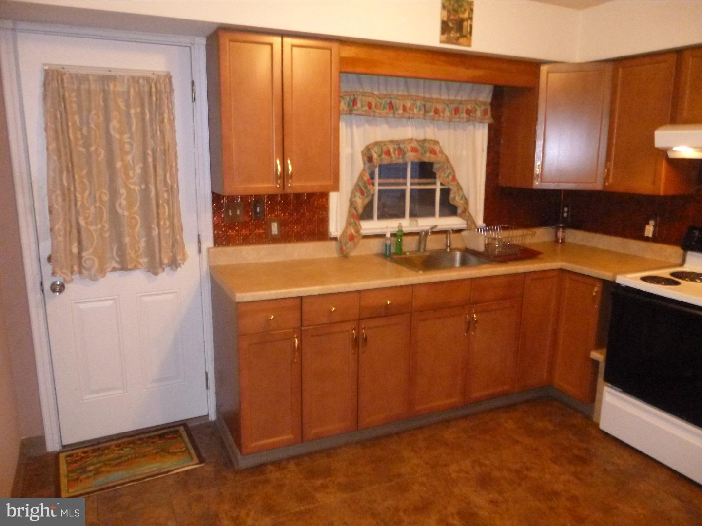 534 Baeder Road Jenkintown, PA 19046 - Photo 6 of 17 Gallery Image 6