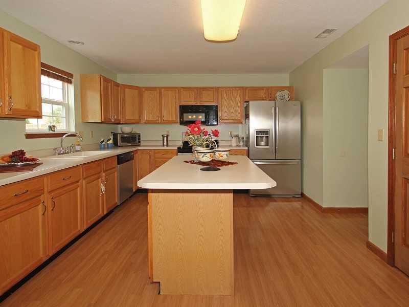12820 Ramsgate Court Fishers, IN 46038 - Photo 5 of 19 Gallery Image 5