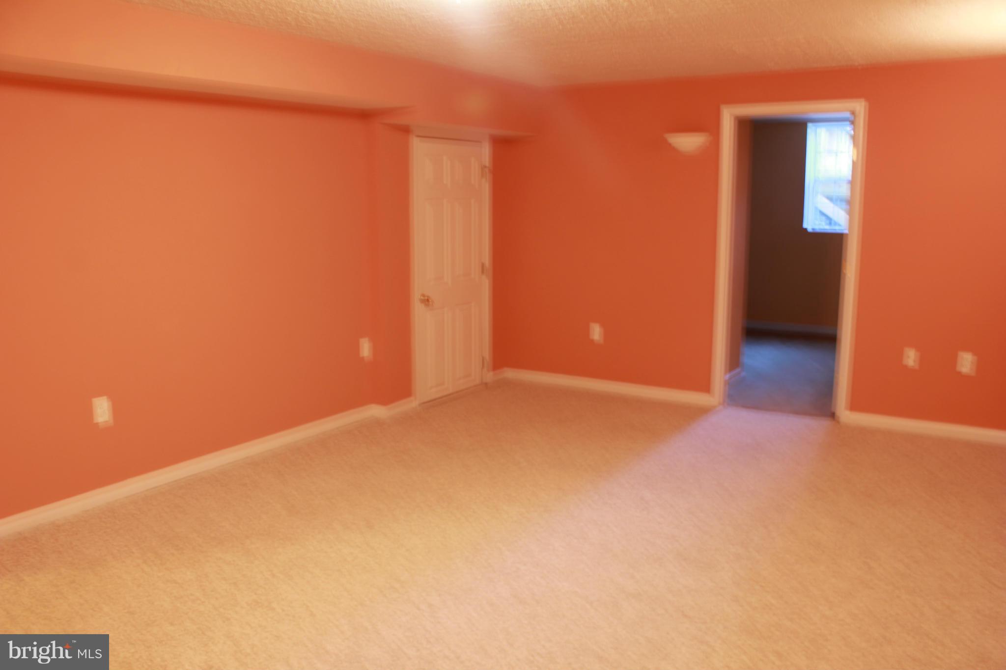417 Deer Path Avenue Southwest Leesburg, VA 20175 - Photo 17 of 28 Interior (General)