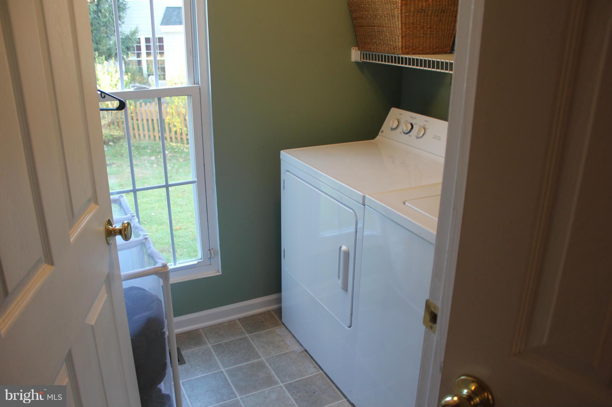 417 Deer Path Avenue Southwest Leesburg, VA 20175 - Photo 21 of 28 Interior (General)