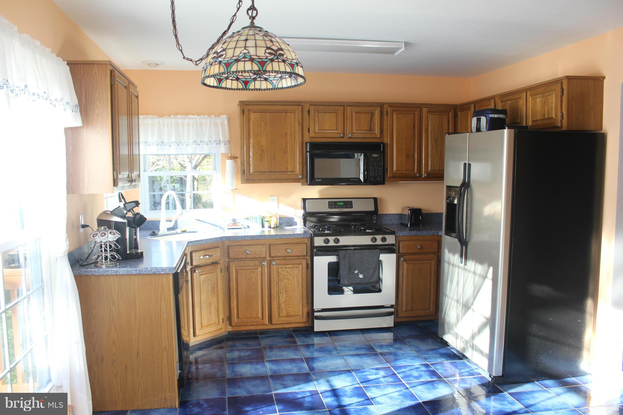 417 Deer Path Avenue Southwest Leesburg, VA 20175 - Photo 22 of 28 Kitchen