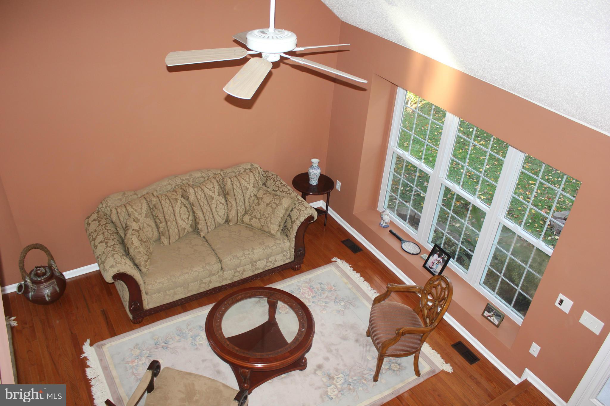 417 Deer Path Avenue Southwest Leesburg, VA 20175 - Photo 5 of 28 Family Room