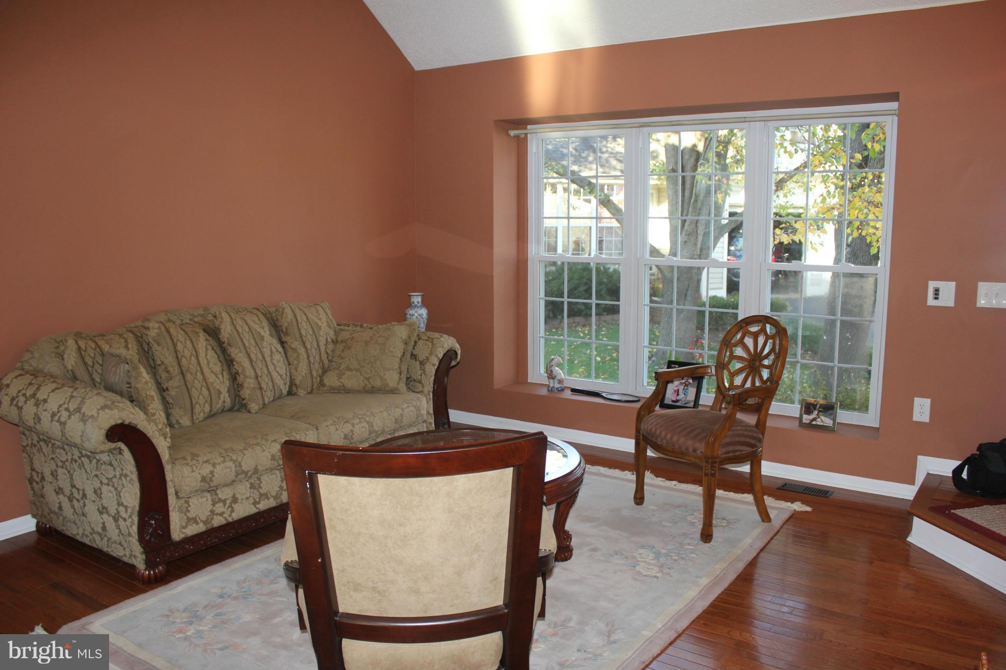 417 Deer Path Avenue Southwest Leesburg, VA 20175 - Photo 6 of 28 Interior (General)